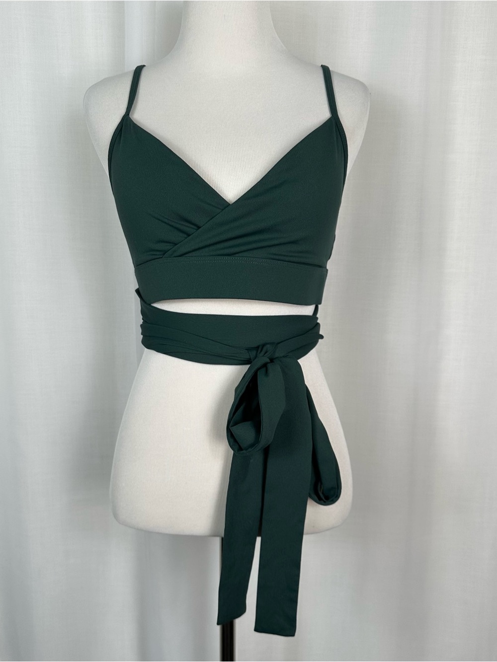 Fabletics Hart Collection Low Impact Wrap Sports Bra Crop Top Dark Pine Green M